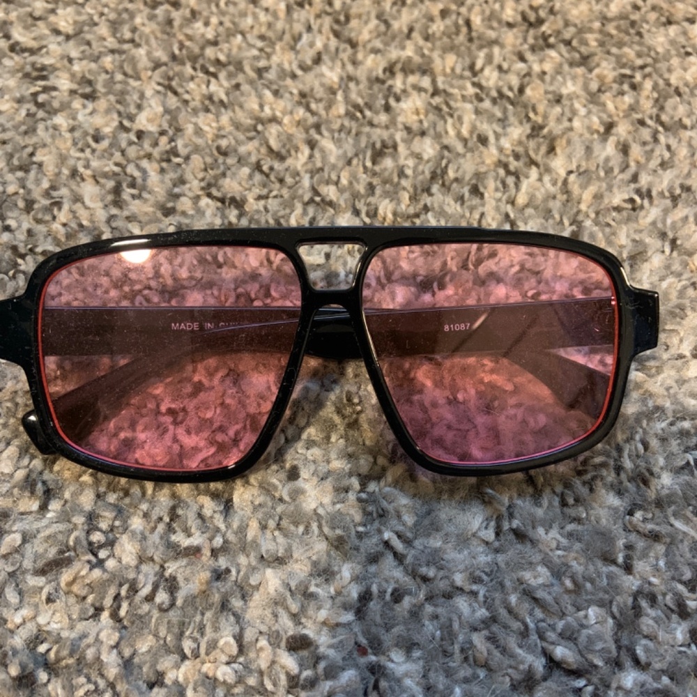 Sunglasses - Picture 3 of 3